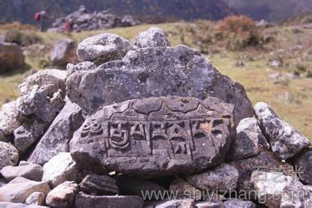 西藏石刻